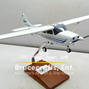 Cessna C-150 (N440FA)